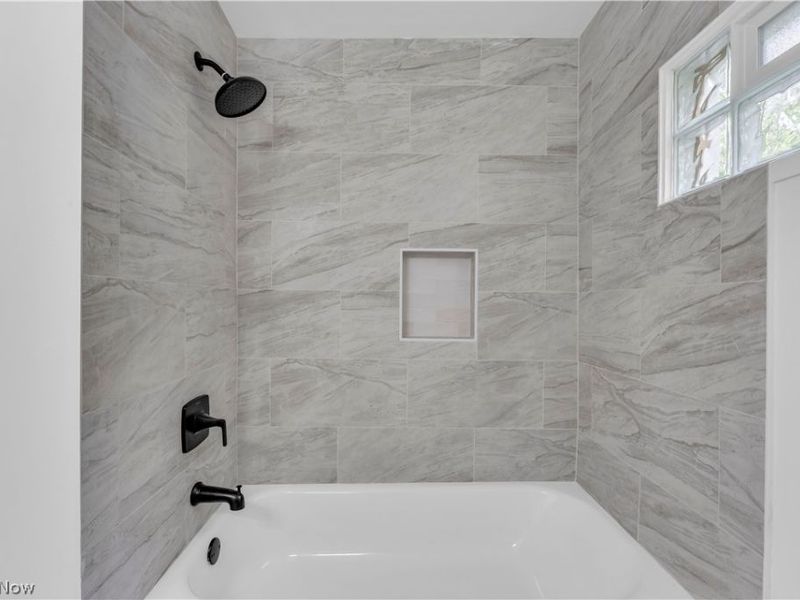 9518 Nelson Avenue, Cleveland, OH 44105 Photo 23
