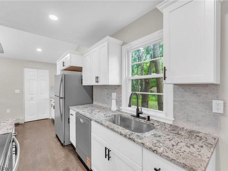 9518 Nelson Avenue, Cleveland, OH 44105 Photo 9