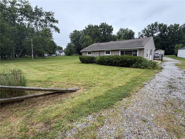 1988 Greensburg Road , North Canton, OH 44720