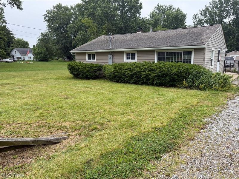 1988 Greensburg Road, North Canton, OH 44720 Photo 2