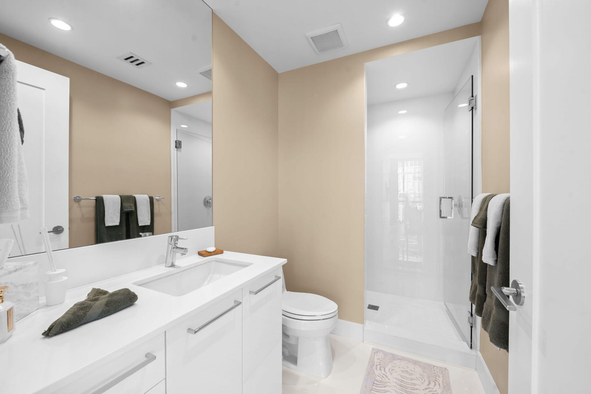 100 E Las Olas Boulevard, Unit 3804, Fort Lauderdale, FL 33301 Photo