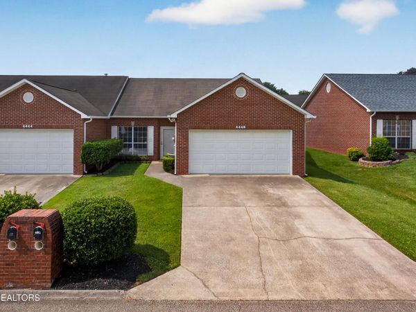 4448 Broadmeadow Way, Knoxville, TN 37912
