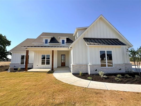 2004 Collin Street, Weatherford, TX 76085