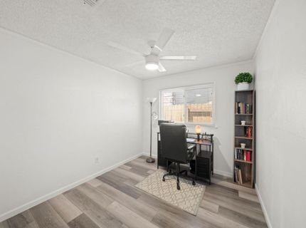 39 Del Vista Cir, Sacramento, CA 95823 Photo