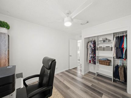 39 Del Vista Cir, Sacramento, CA 95823 Photo