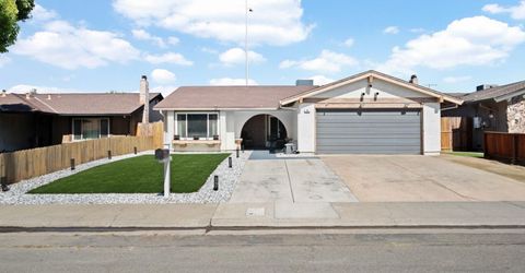39 Del Vista Cir, Sacramento, CA 95823 Photo