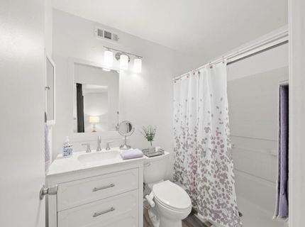 39 Del Vista Cir, Sacramento, CA 95823 Photo