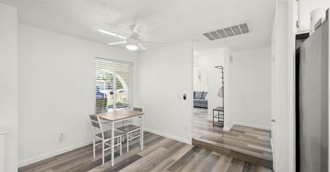 39 Del Vista Cir, Sacramento, CA 95823 Photo