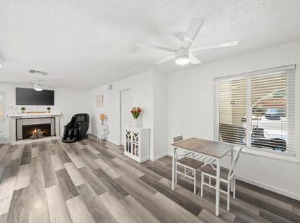 39 Del Vista Cir, Sacramento, CA 95823 Photo