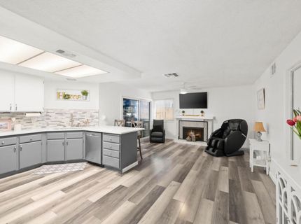 39 Del Vista Cir, Sacramento, CA 95823 Photo