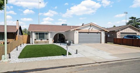 39 Del Vista Cir, Sacramento, CA 95823 Photo