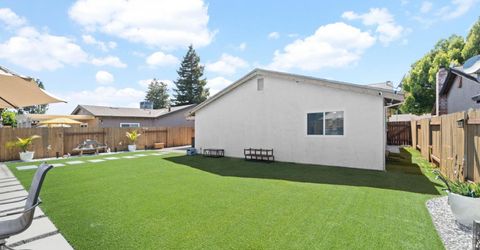 39 Del Vista Cir, Sacramento, CA 95823 Photo