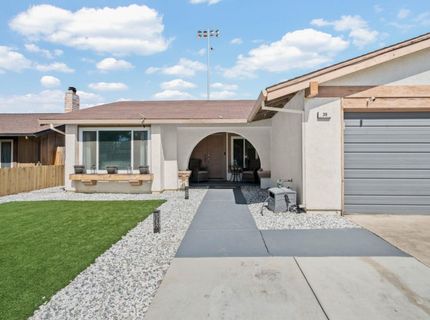 39 Del Vista Cir, Sacramento, CA 95823 Photo
