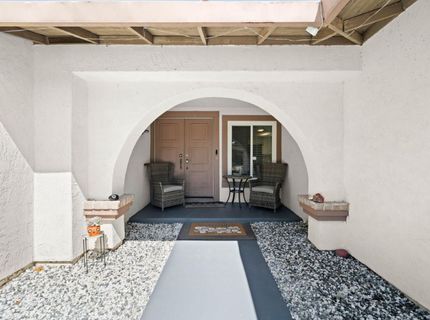39 Del Vista Cir, Sacramento, CA 95823 Photo