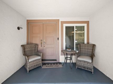 39 Del Vista Cir, Sacramento, CA 95823 Photo
