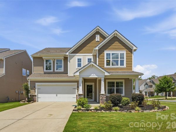 13731 Canterbury Castle Drive, Charlotte, NC 28273