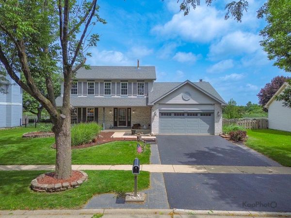 1450 Parkside Drive , Bolingbrook, IL 60490