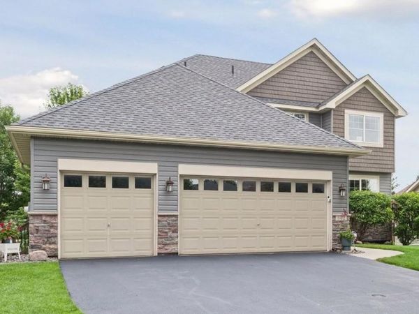 662 Jutland Avenue , Shakopee, MN 55379