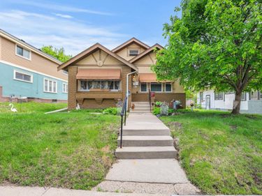 1718 Vincent Avenue N, Minneapolis, MN 55411