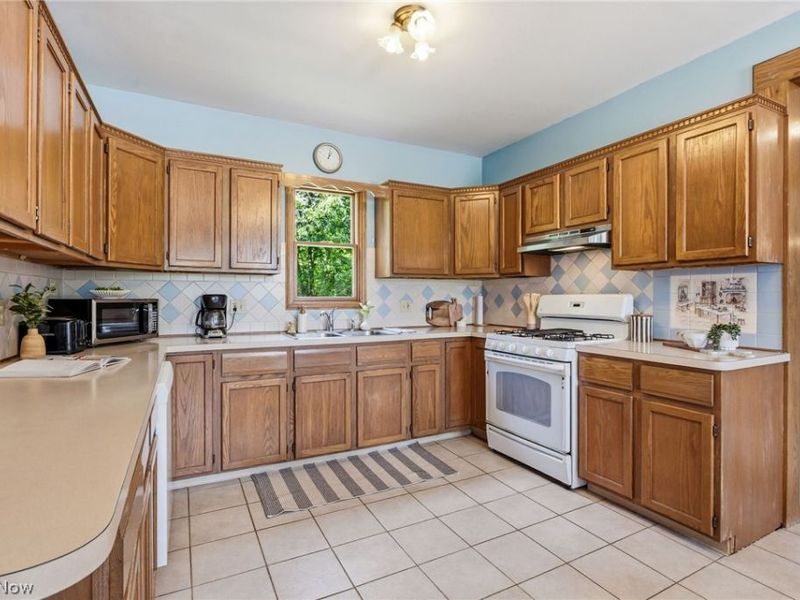 9990 Broadview Road, Broadview Heights, OH 44147 Photo 10