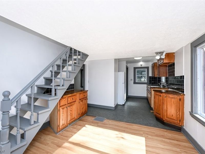 1300 Weiser Avenue, Akron, OH 44314 Photo 10