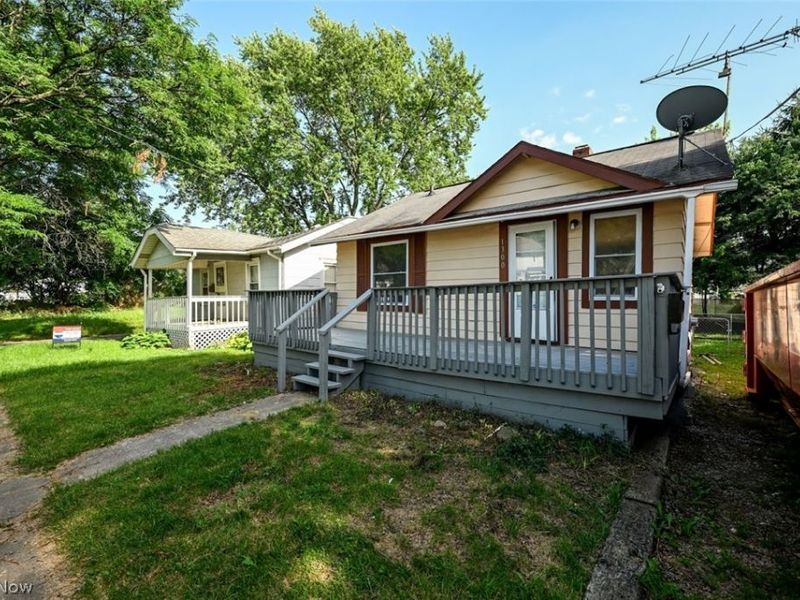 1300 Weiser Avenue, Akron, OH 44314 Photo 3