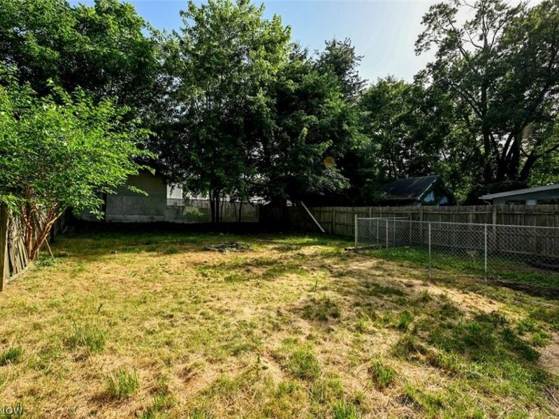 1300 Weiser Avenue, Akron, OH 44314 Photo 8