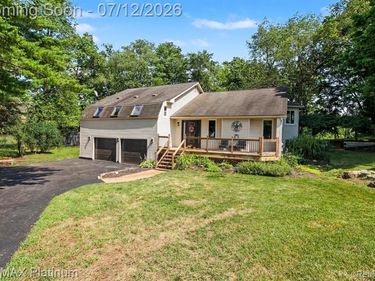 6317 Kevin Drive, Hamburg Twp, MI 48116
