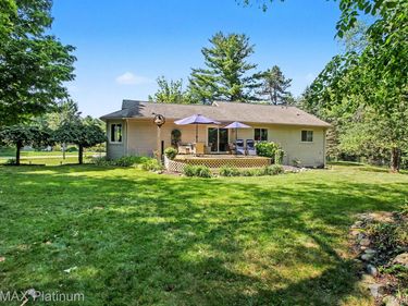 6317 Kevin Drive, Hamburg Township, Mi 48116