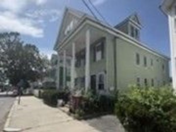 234 W 6th St, Unit 1, Lowell, MA 01850
