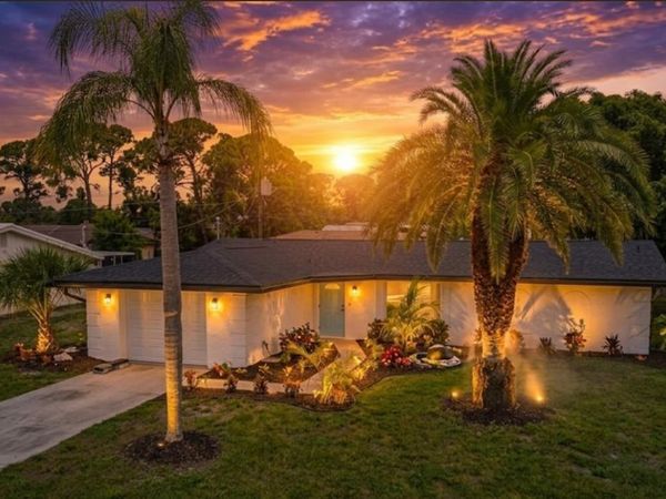 386 CABANA ROAD, VENICE, FL 34293