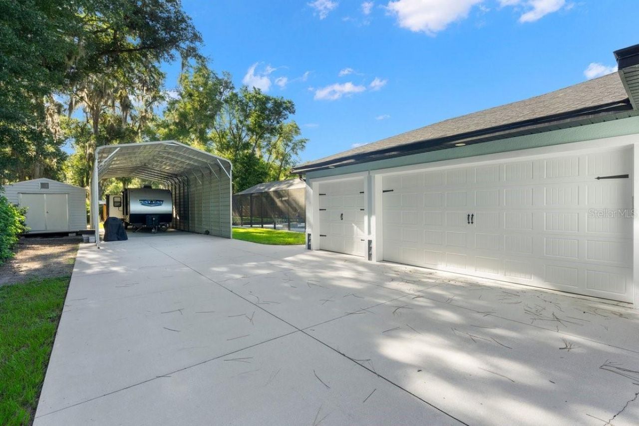 590 Lake Winnemissett Drive, Deland, FL 32724 Photo