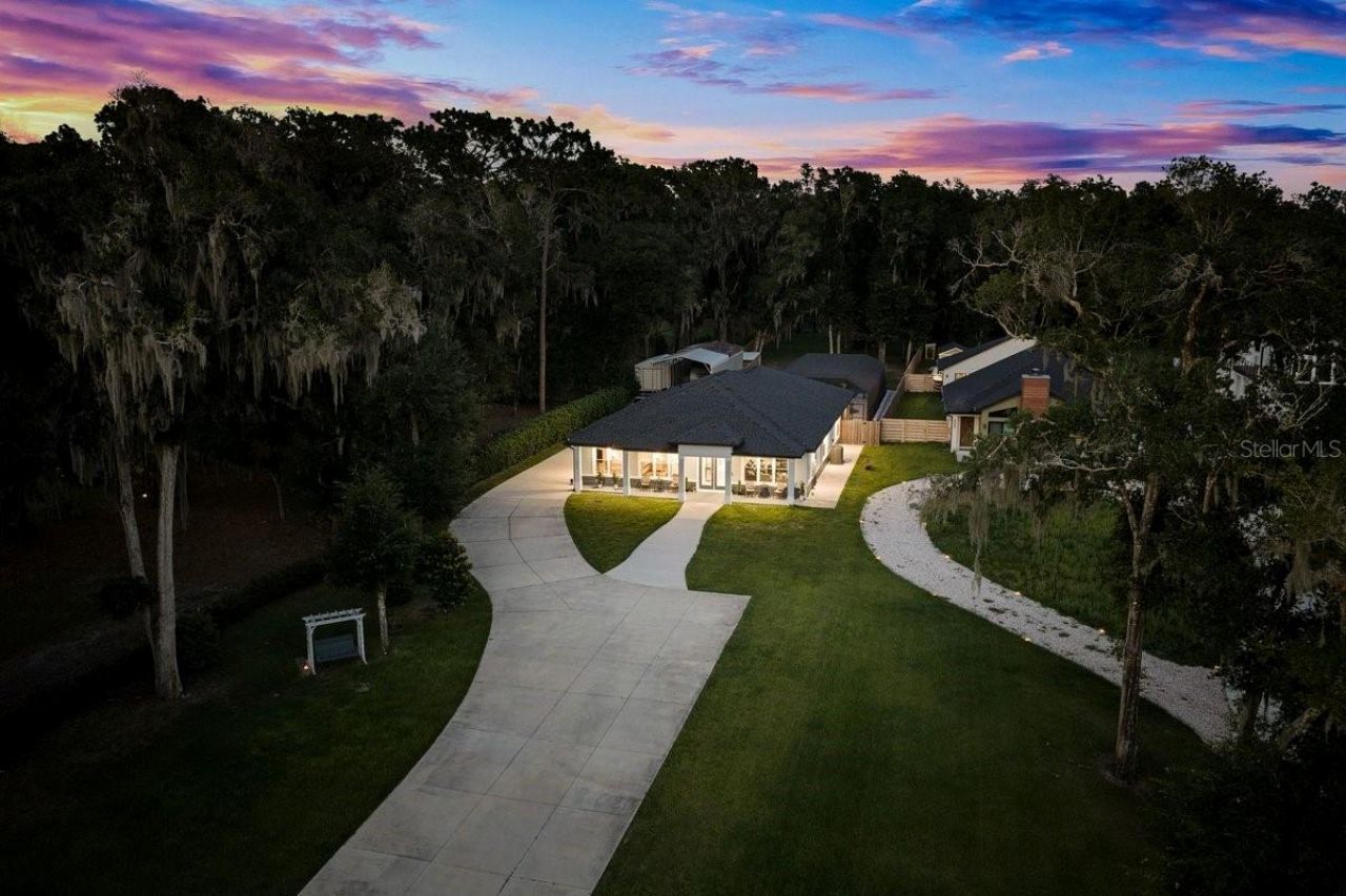 590 Lake Winnemissett Drive, Deland, FL 32724 Photo