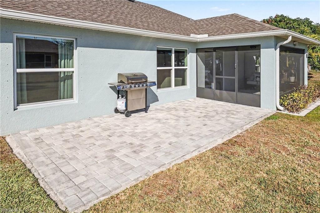 318 NW 4th St , Cape Coral, FL 33993 Photo