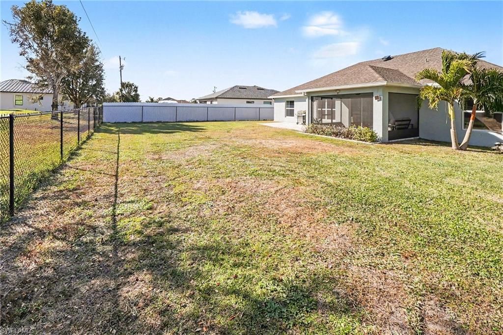 318 NW 4th St , Cape Coral, FL 33993 Photo