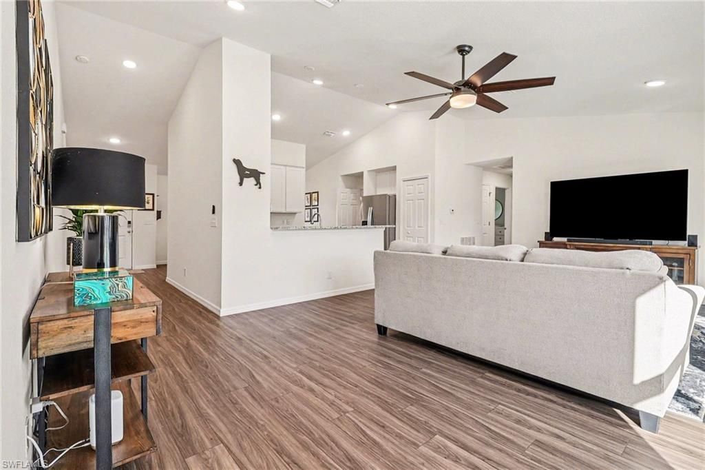 318 NW 4th St , Cape Coral, FL 33993 Photo