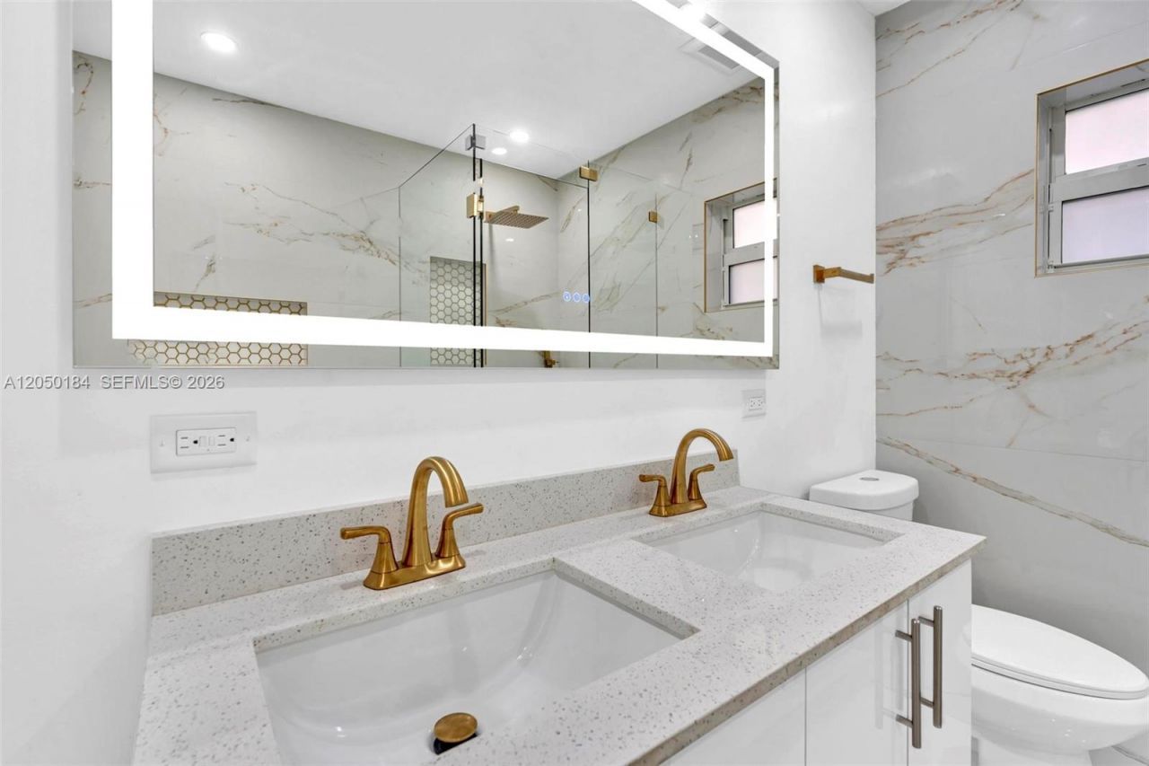 5850 NE 3rd Ave , Unit 1, Miami, FL 33137 Photo