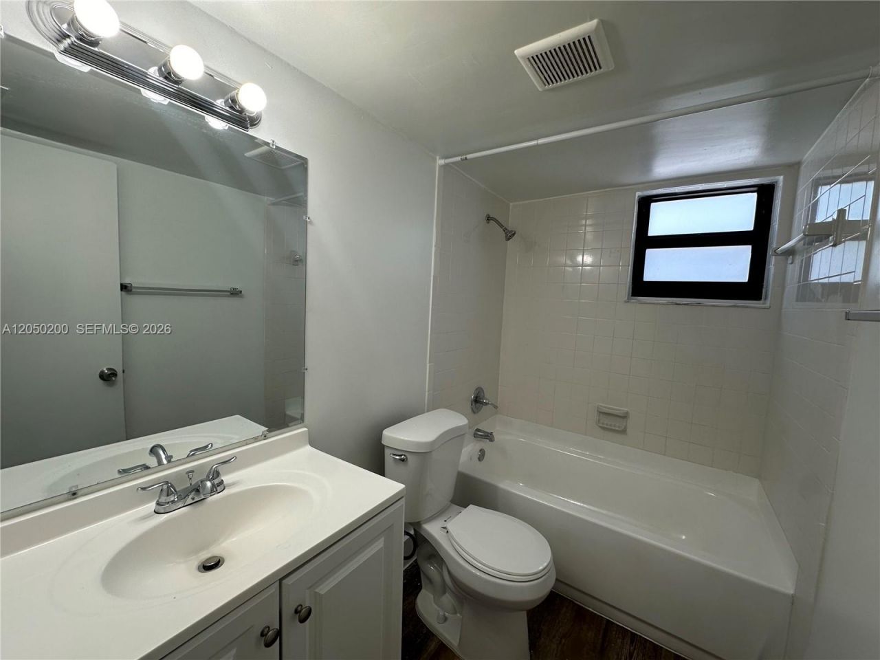 529 SW 4th St , Unit 301, Miami, FL 33130 Photo