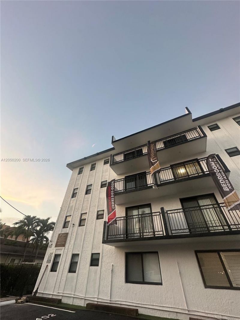 529 SW 4th St , Unit 301, Miami, FL 33130 Photo
