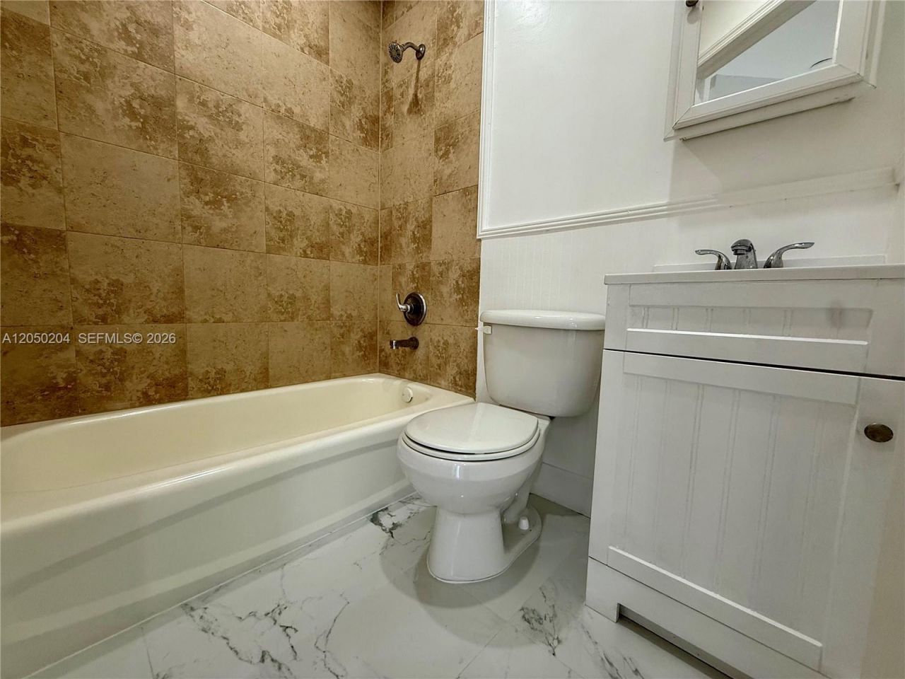 427 NE 62nd St, Unit 14, Miami, FL 33138 Photo