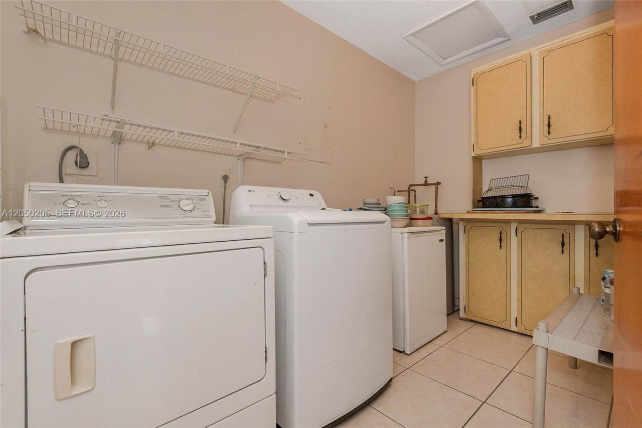 271 E 17th St , Hialeah, FL 33010 Photo