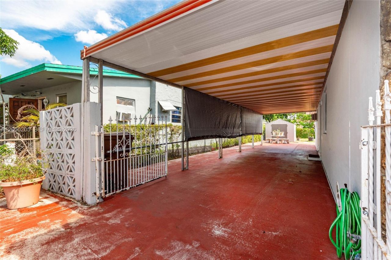 271 E 17th St , Hialeah, FL 33010 Photo