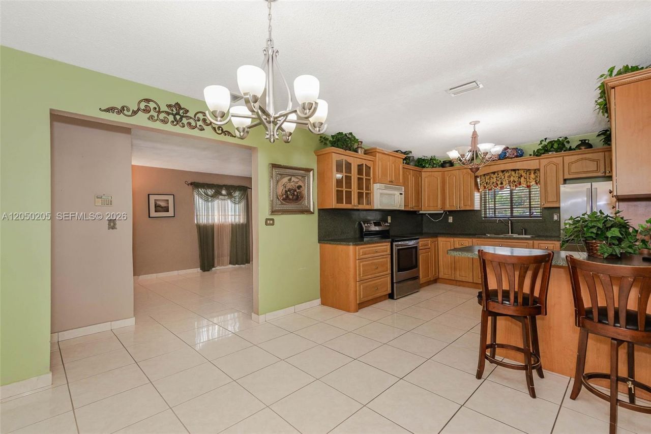 271 E 17th St , Hialeah, FL 33010 Photo