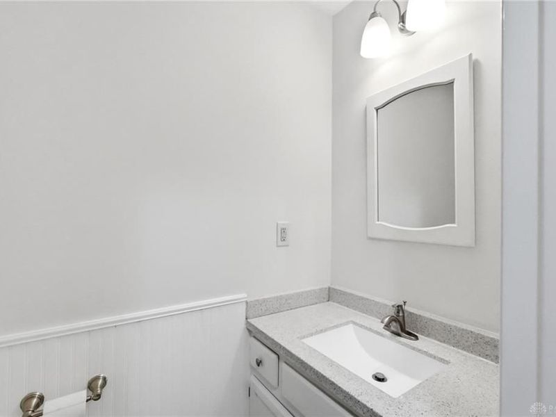 1160 Hyannis Drive, Beavercreek, OH 45434 Photo 20