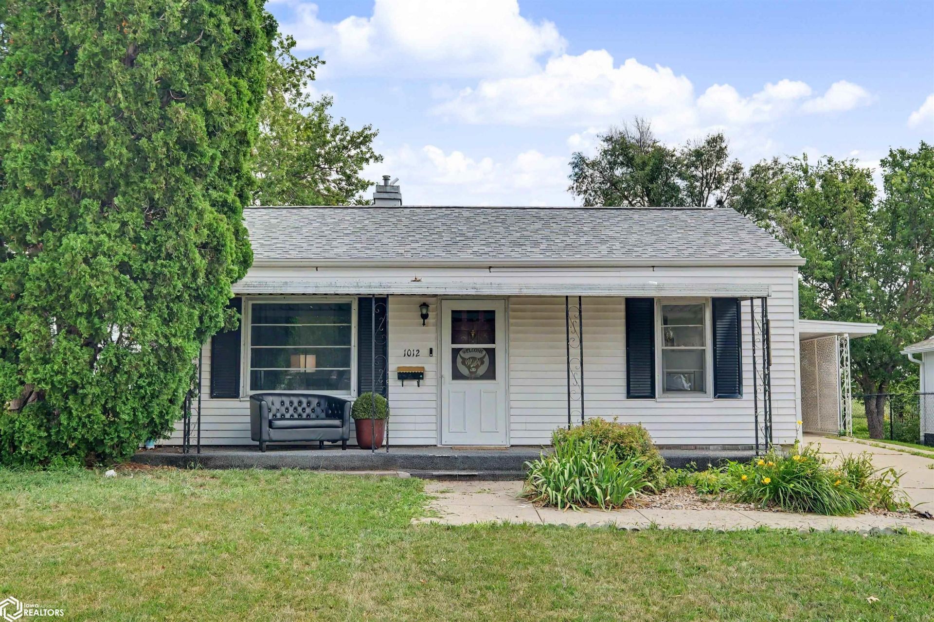 1012 S 7th Avenue, Marshalltown, IA 50158 Main Photo