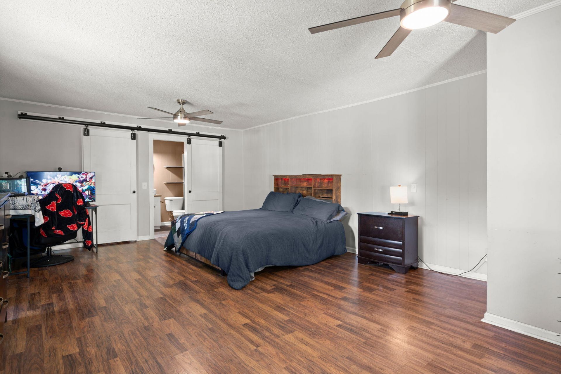 305 Forest Circle Photo 17