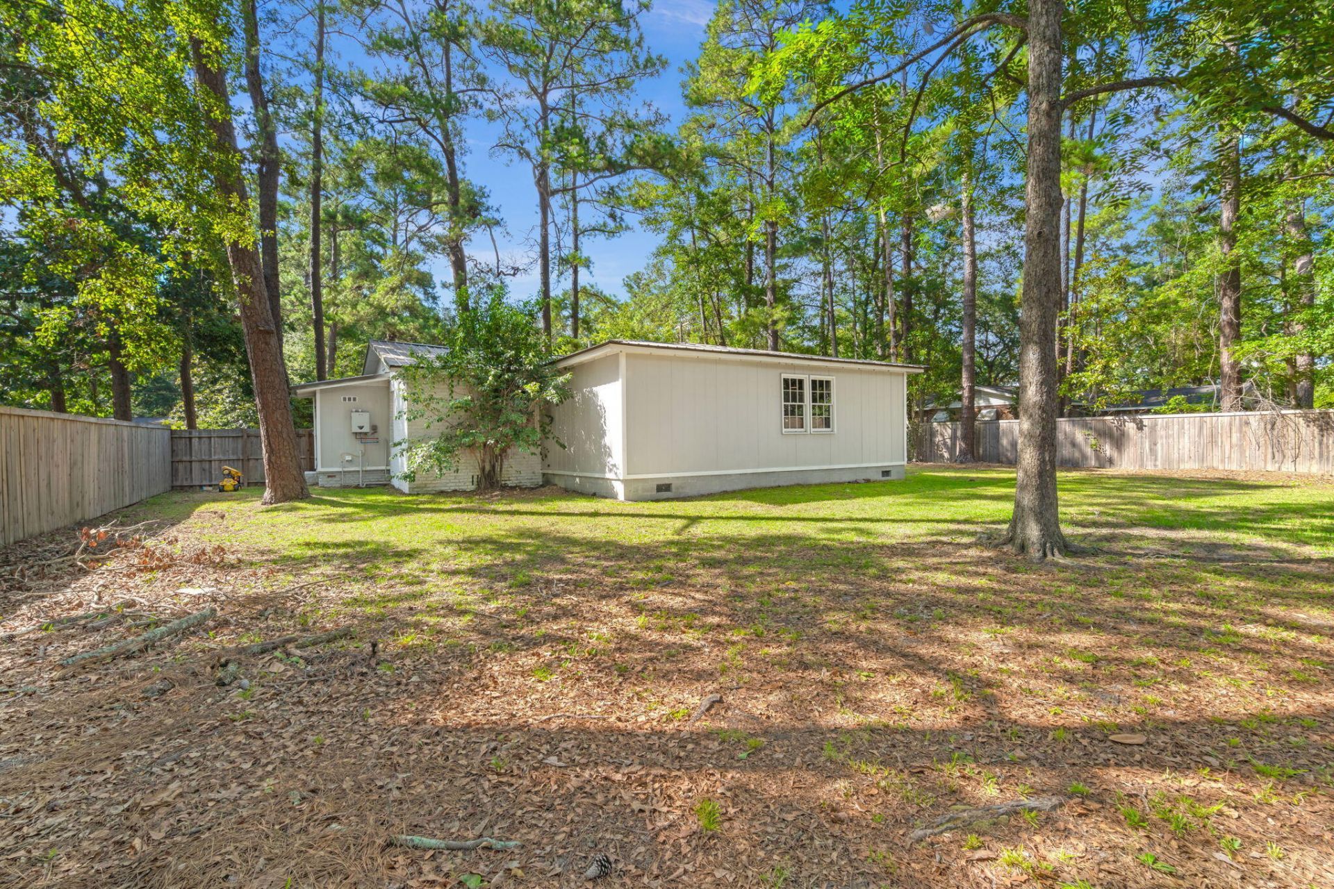 305 Forest Circle Photo 25