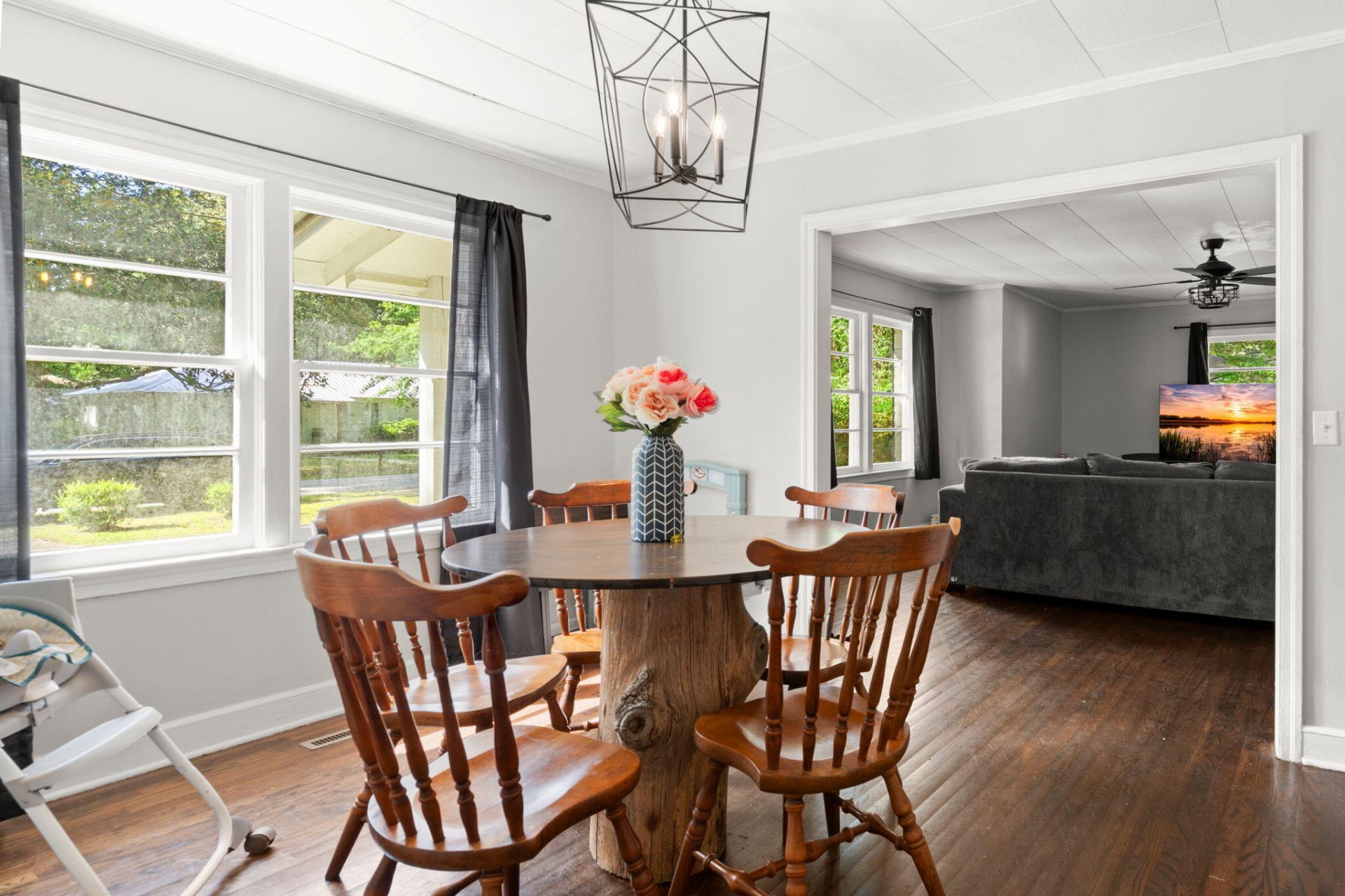 305 Forest Circle Photo 6