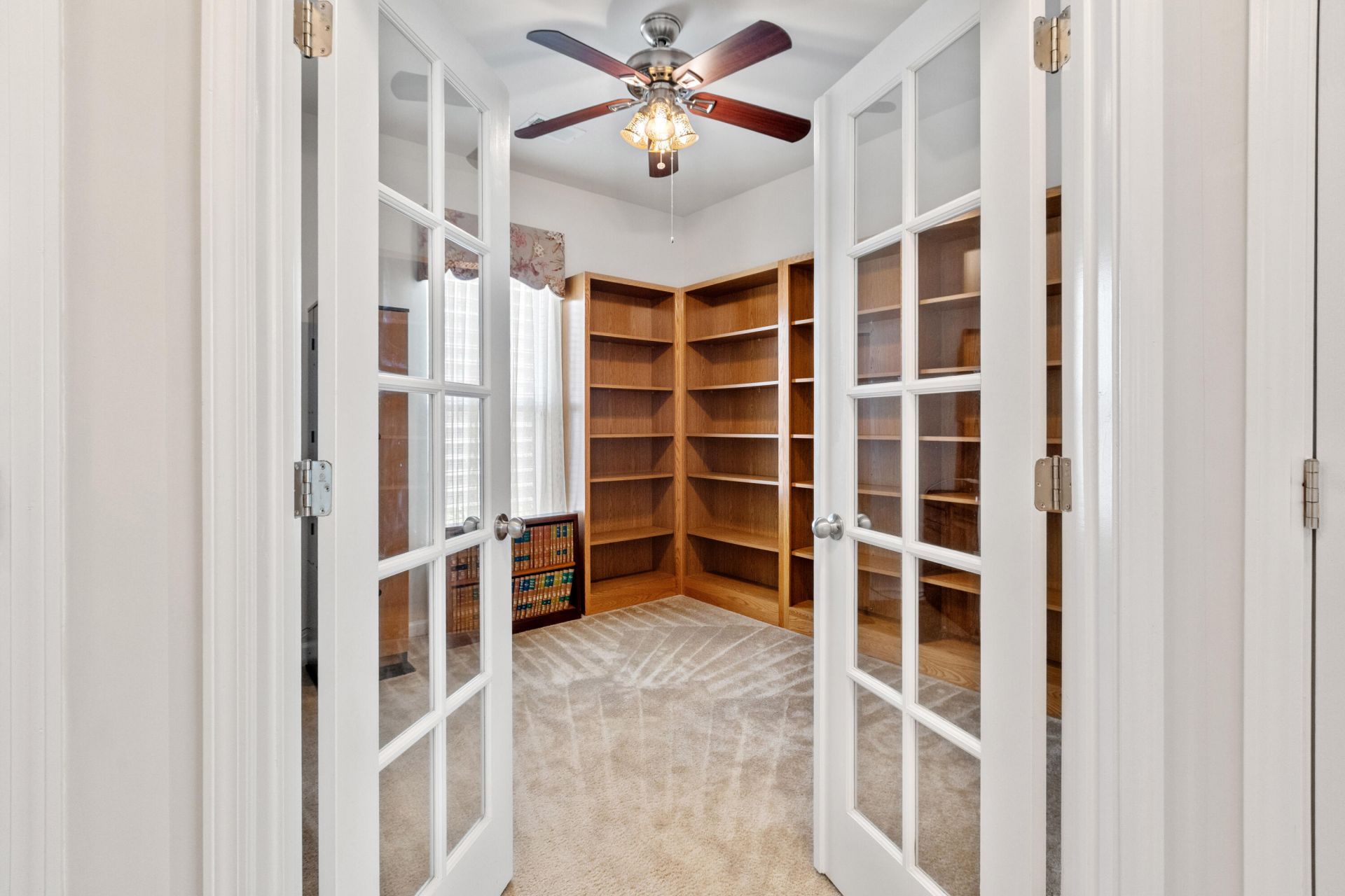 223 Waterfront Park Drive Photo 34