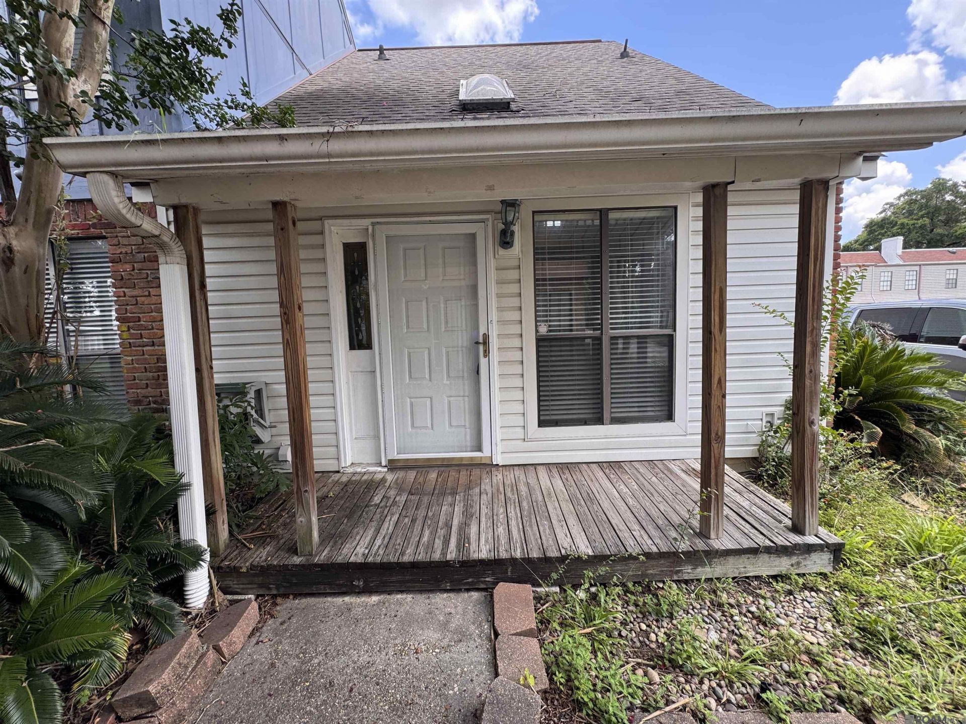 4251 Jefferson Woods Dr, Baton Rouge, LA 70809 Main Photo